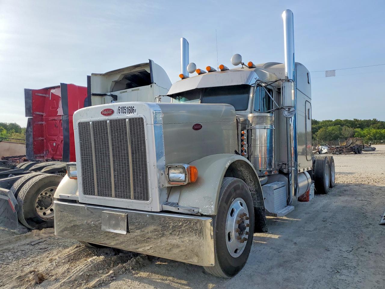 2003 PETERBILT 379