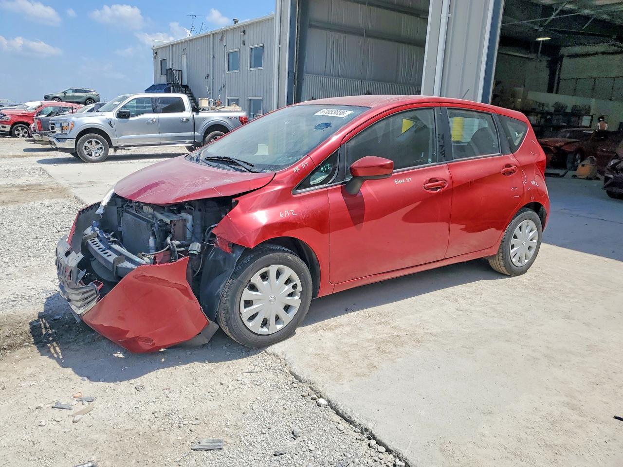 3N1CE2CP0FL393631 · 2015 NISSAN VERSA NOTE