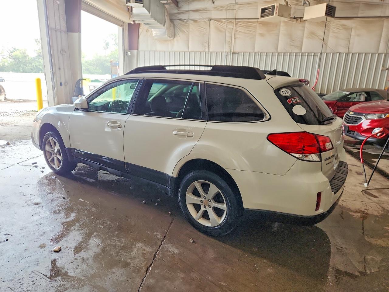 4S4BRCDC1E3295003 · 2014 SUBARU OUTBACK · 2/14