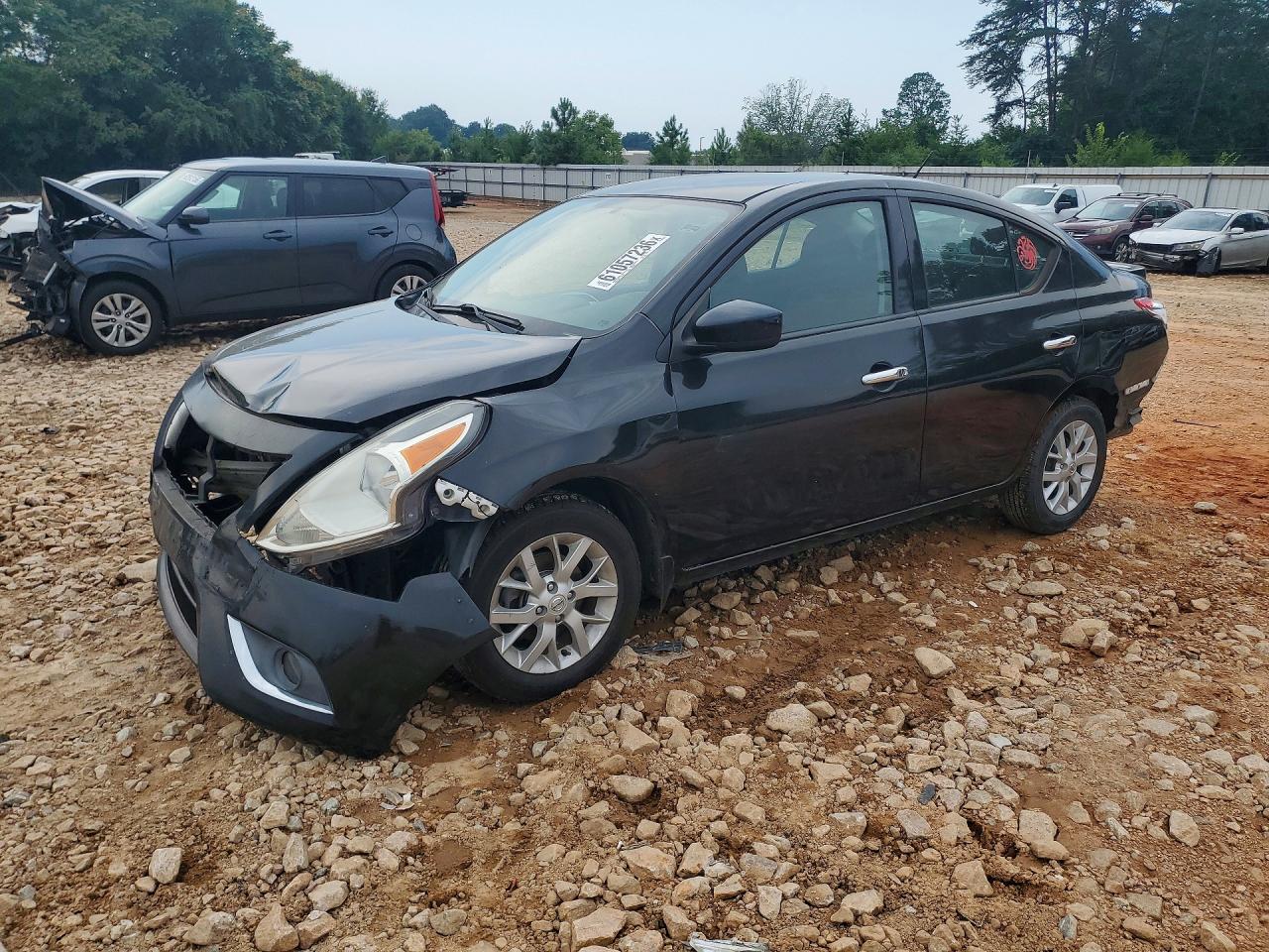 3N1CN7AP8HL842637 · 2017 NISSAN VERSA