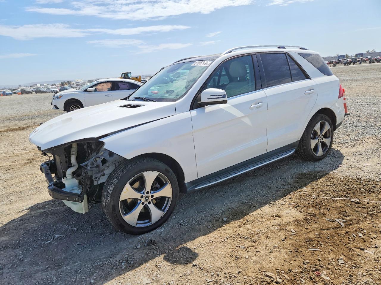 4JGDA5HB3HA969388 · 2017 MERCEDES-BENZ GLE