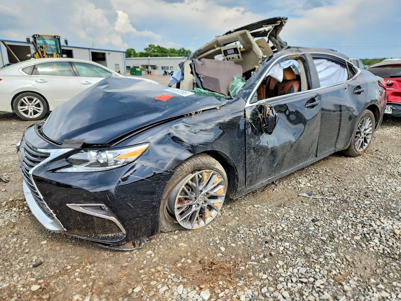 58ABK1GG2JU098460 · 2018 LEXUS ES