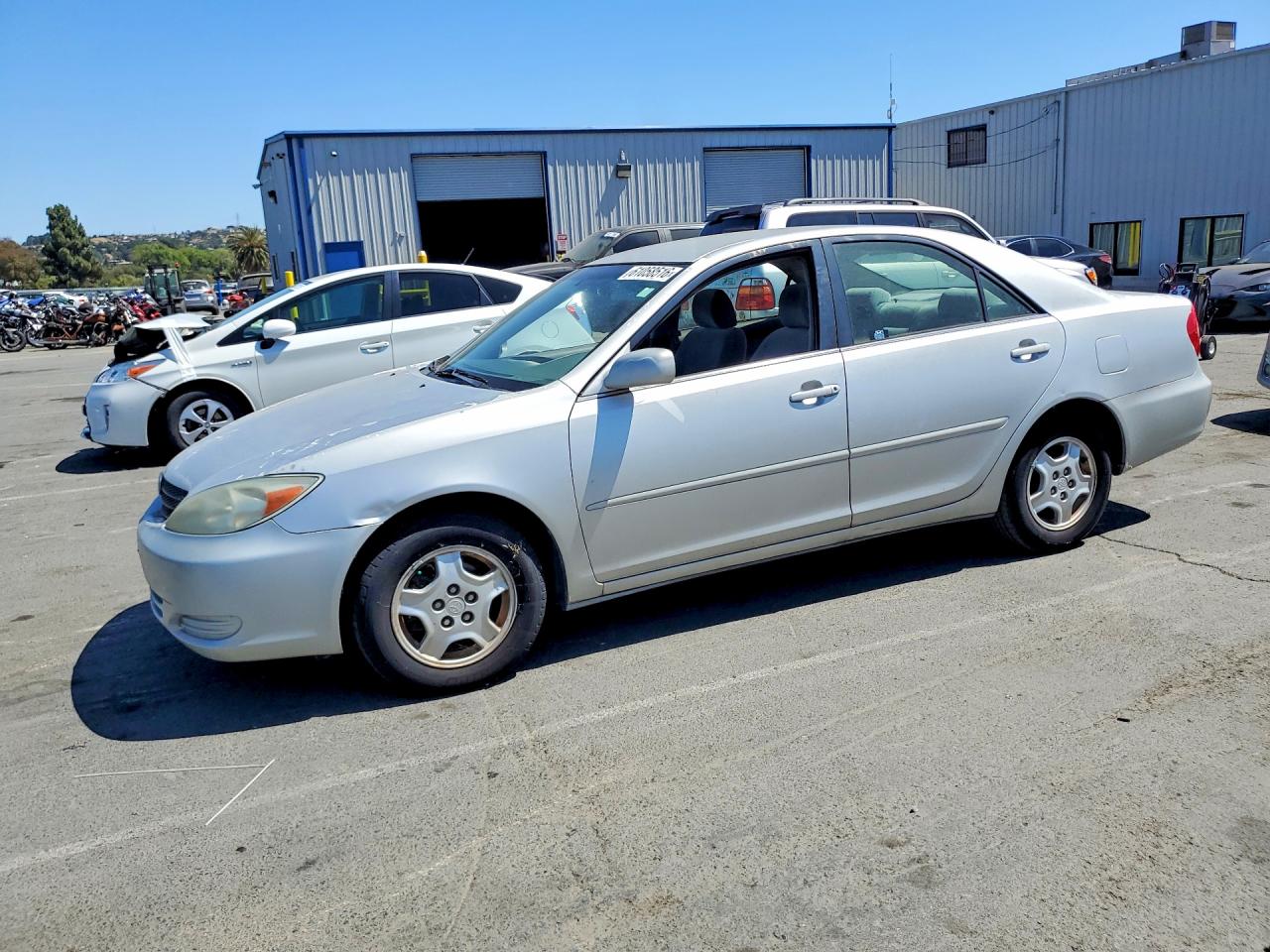 4T1BF32K82U541151 · 2002 TOYOTA CAMRY