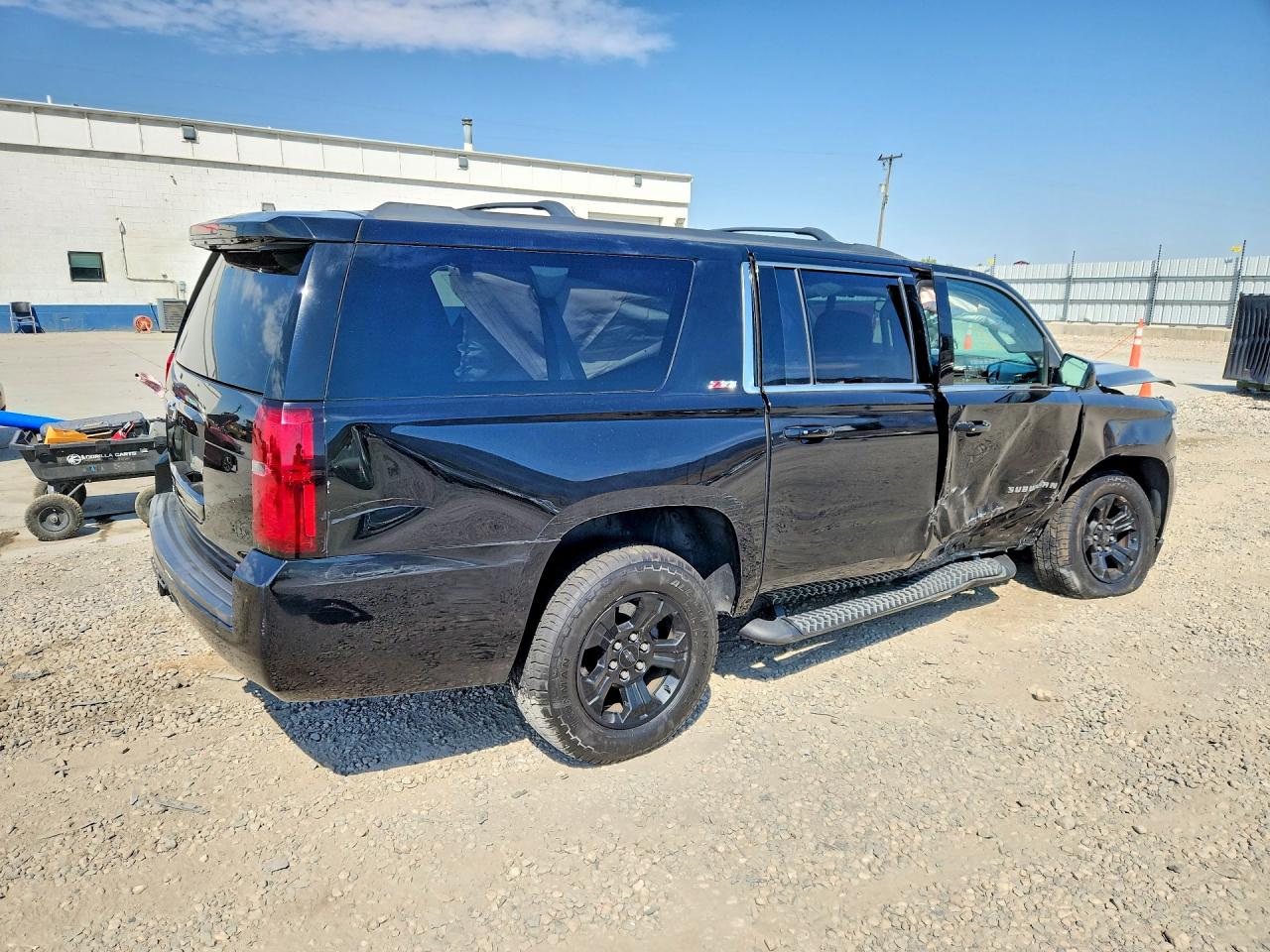 1GNSKHKC7HR398542 · 2017 CHEVROLET SUBURBAN · 3/12