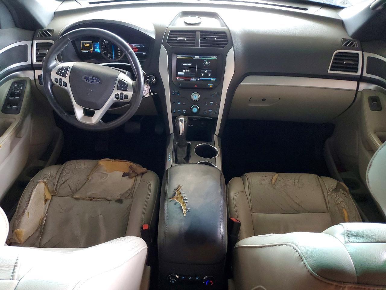 1FMHK7D84CGA05327 · 2012 FORD EXPLORER · 8/13