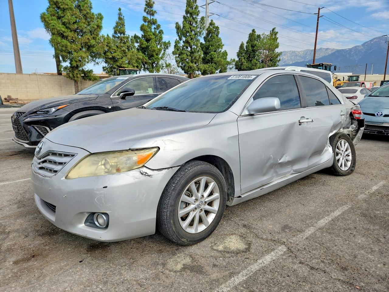2011 TOYOTA CAMRY