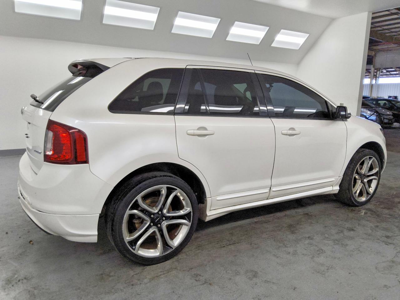 2FMDK3AK4EBA68199 · 2014 FORD EDGE · 3/13