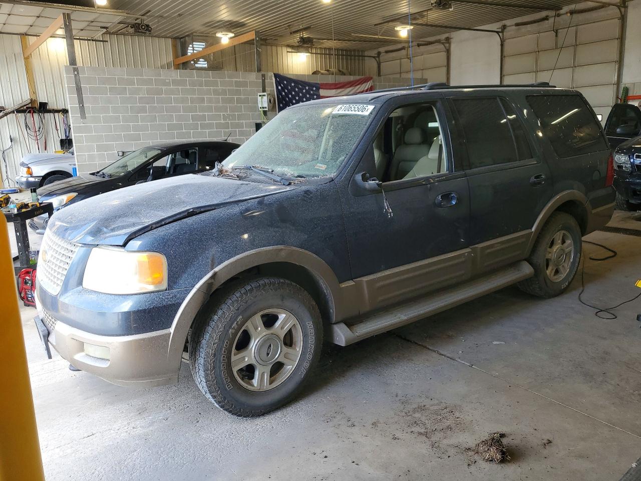 1FMFU18L84LA03263 · 2004 FORD EXPEDITION