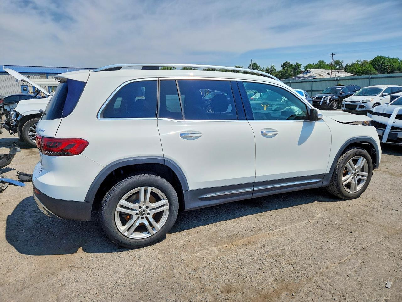 W1N4M4HB9MW098783 · 2021 MERCEDES-BENZ GLB · 3/14