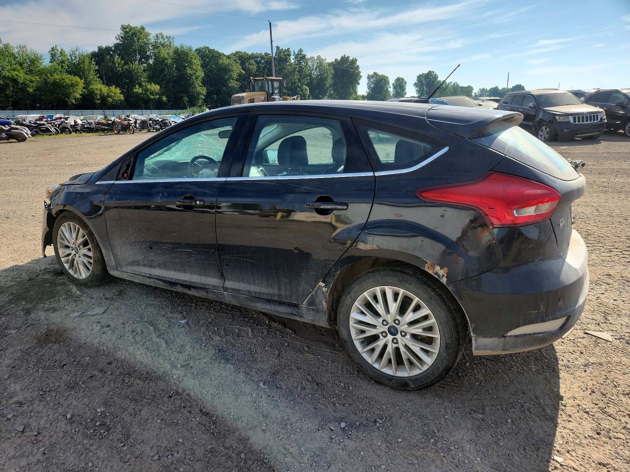 1FADP3N28FL333942 · 2015 FORD FOCUS · 2/12
