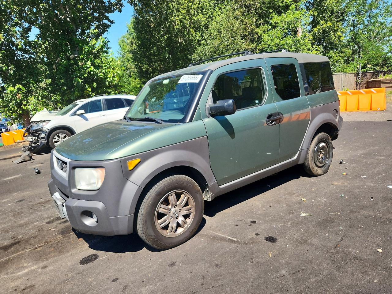 5J6YH28574L033230 · 2004 HONDA ELEMENT
