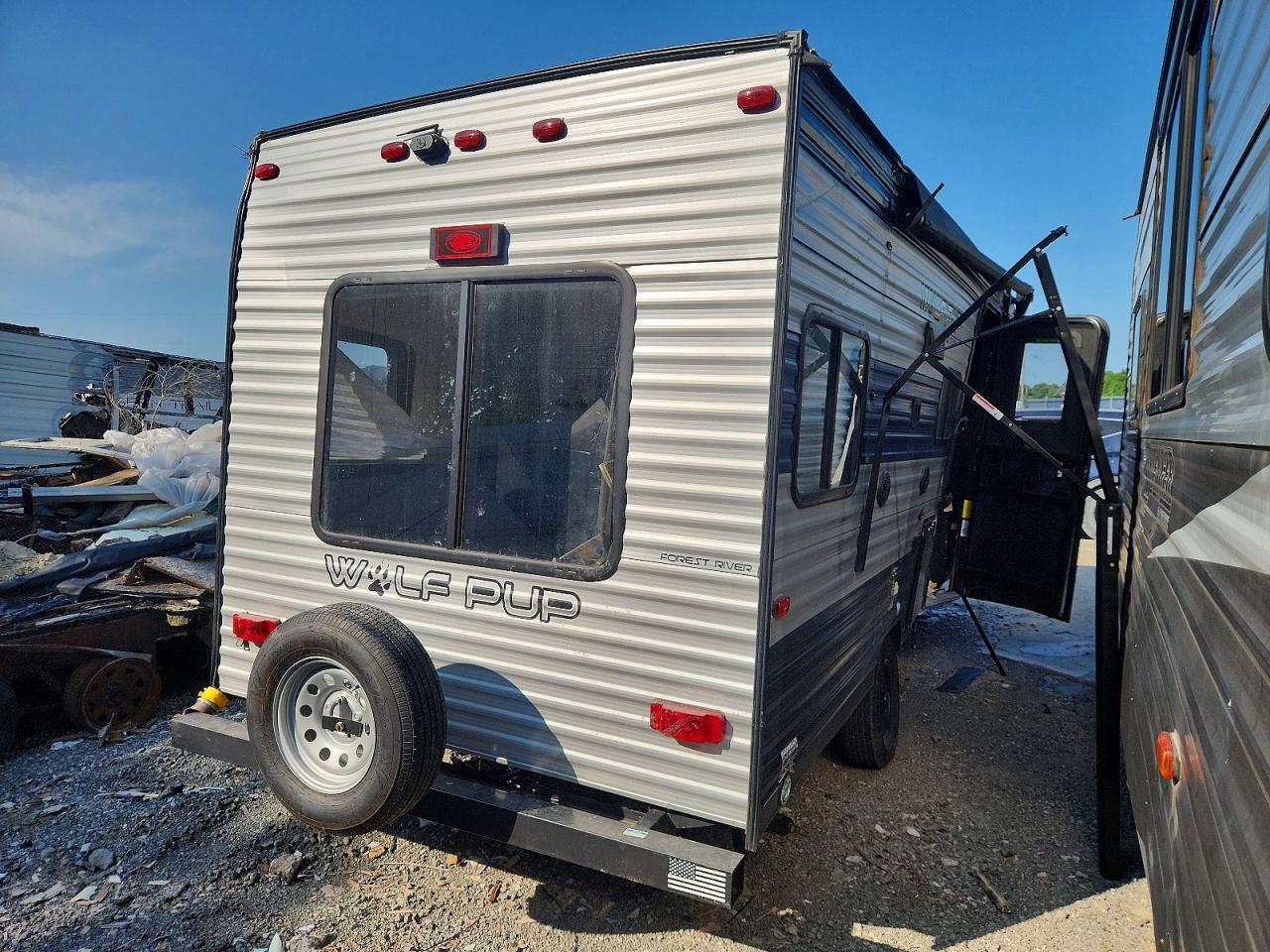 5ZT2CKEC7NY018520 · 2022 CHEROKEE BY FOREST R TRAVEL TRL · 4/10