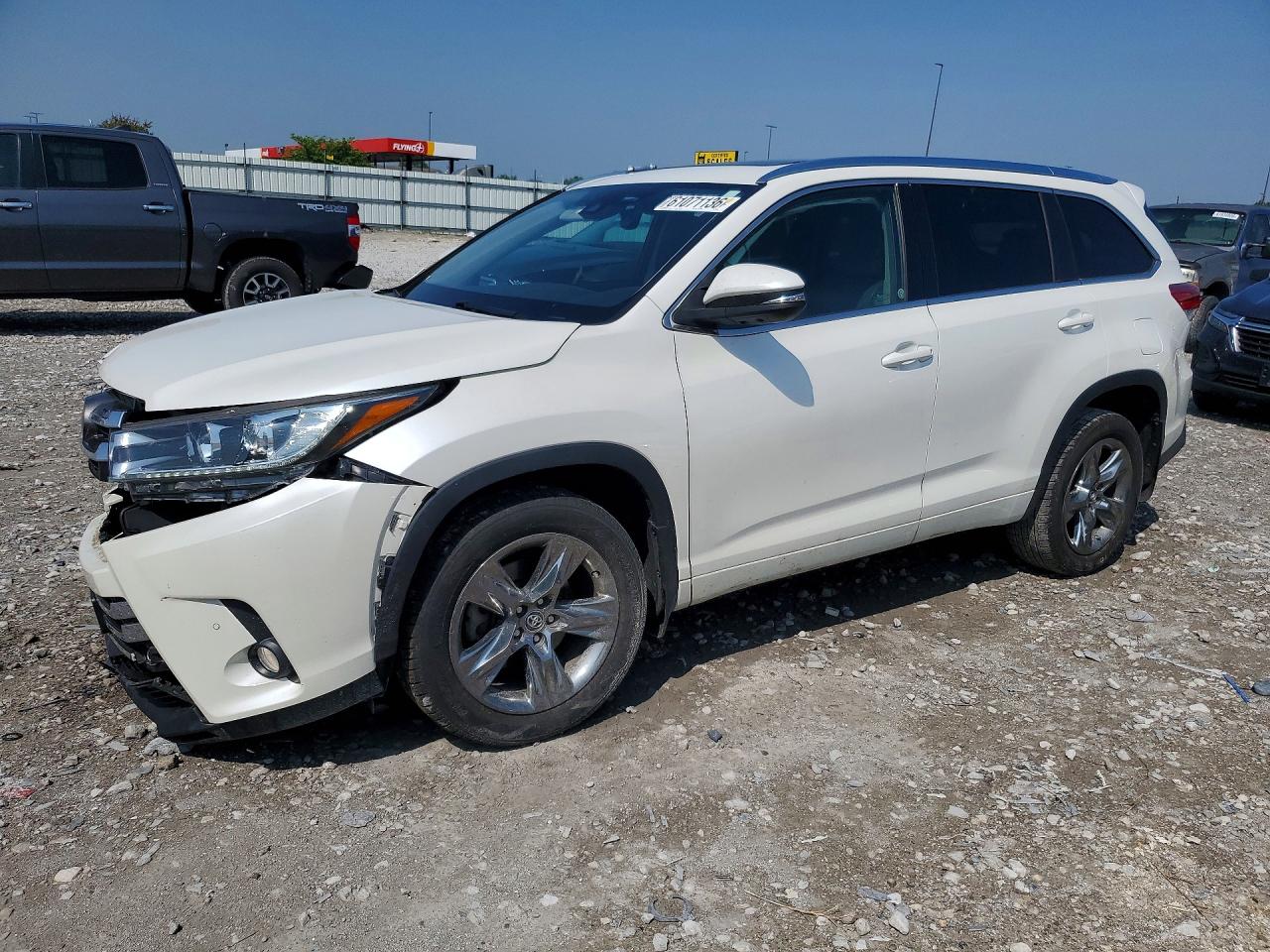 5TDDZRFHXHS467430 · 2017 TOYOTA HIGHLANDER