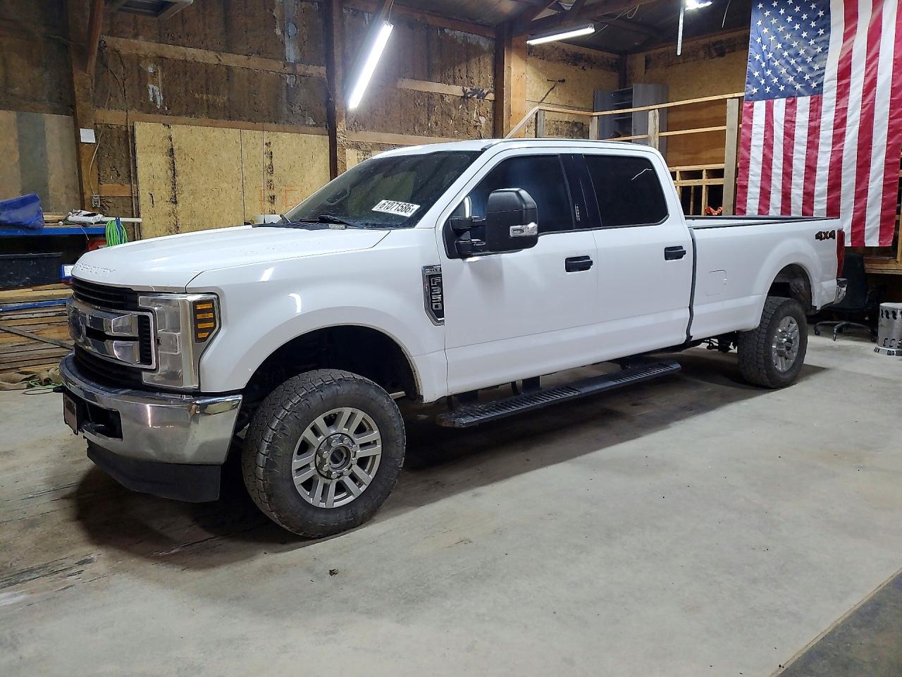 1FT7W3B67KEF22565 · 2019 FORD F350