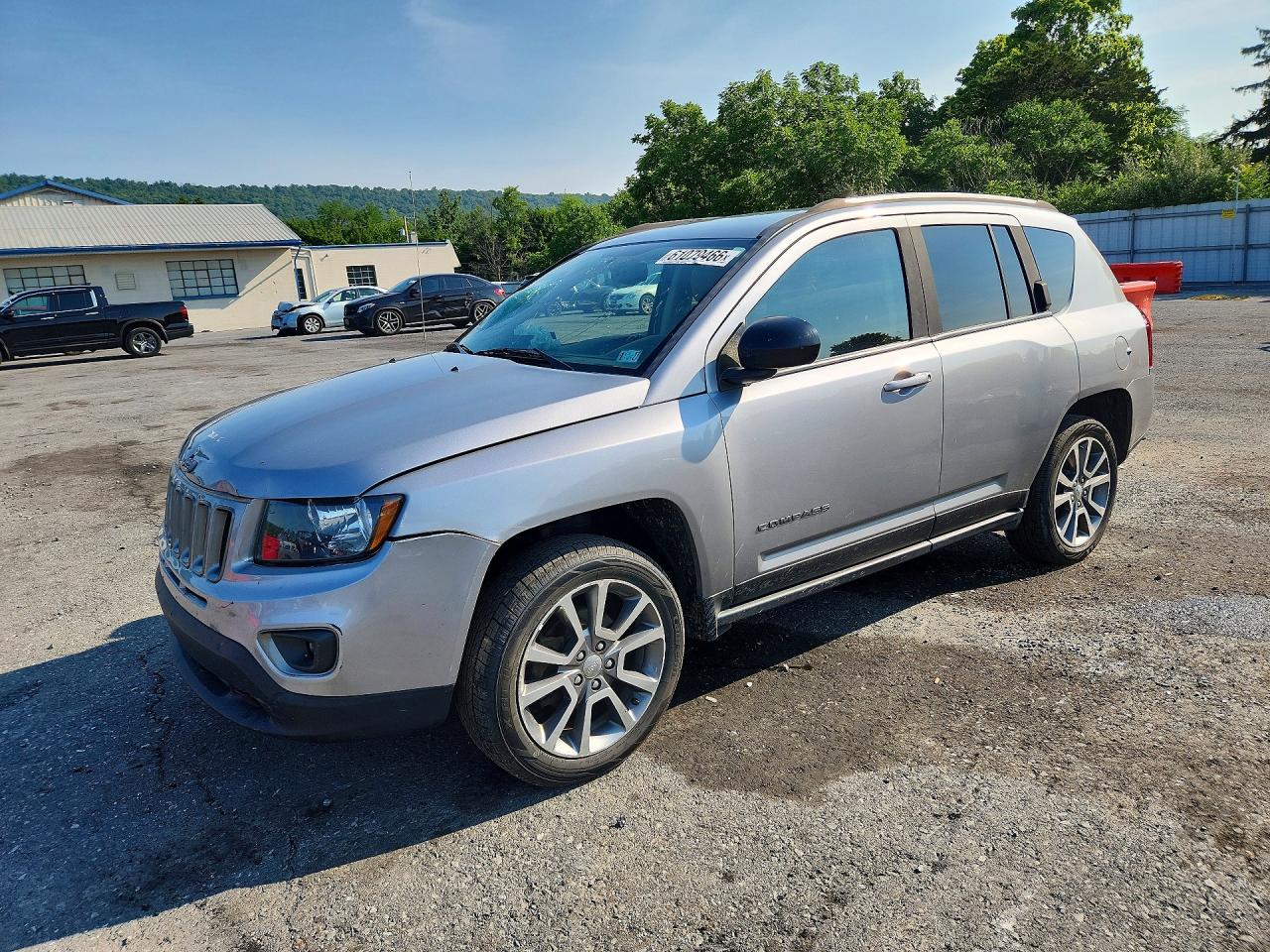 1C4NJDBB3GD657774 · 2016 JEEP COMPASS