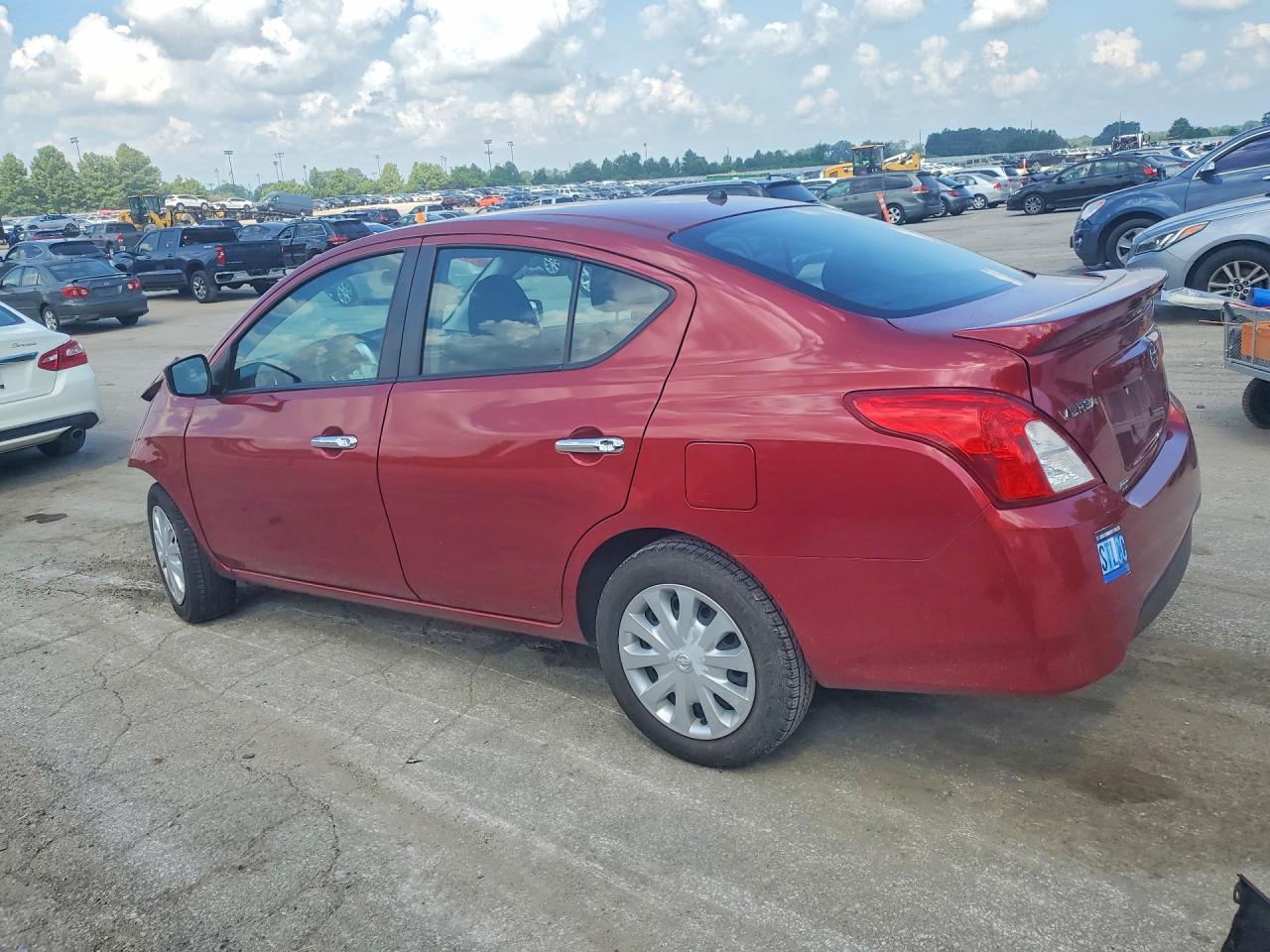 3N1CN7AP3KL861328 · 2019 NISSAN VERSA · 2/12