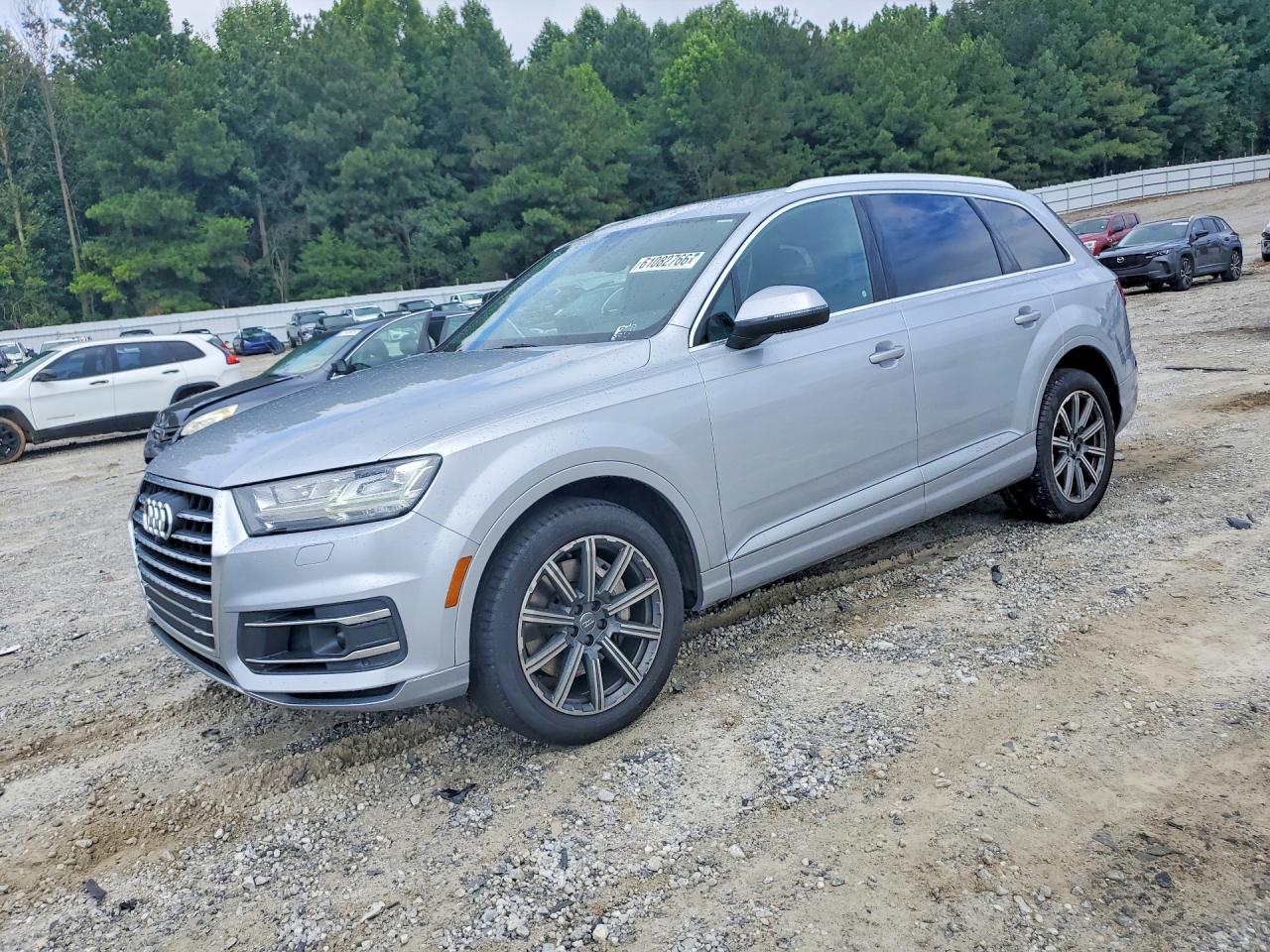 WA1VAAF7XJD011332 · 2018 AUDI Q7