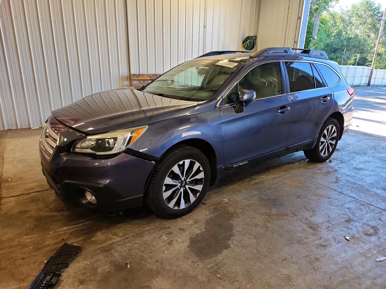4S4BSALC0F3212818 · 2015 SUBARU OUTBACK