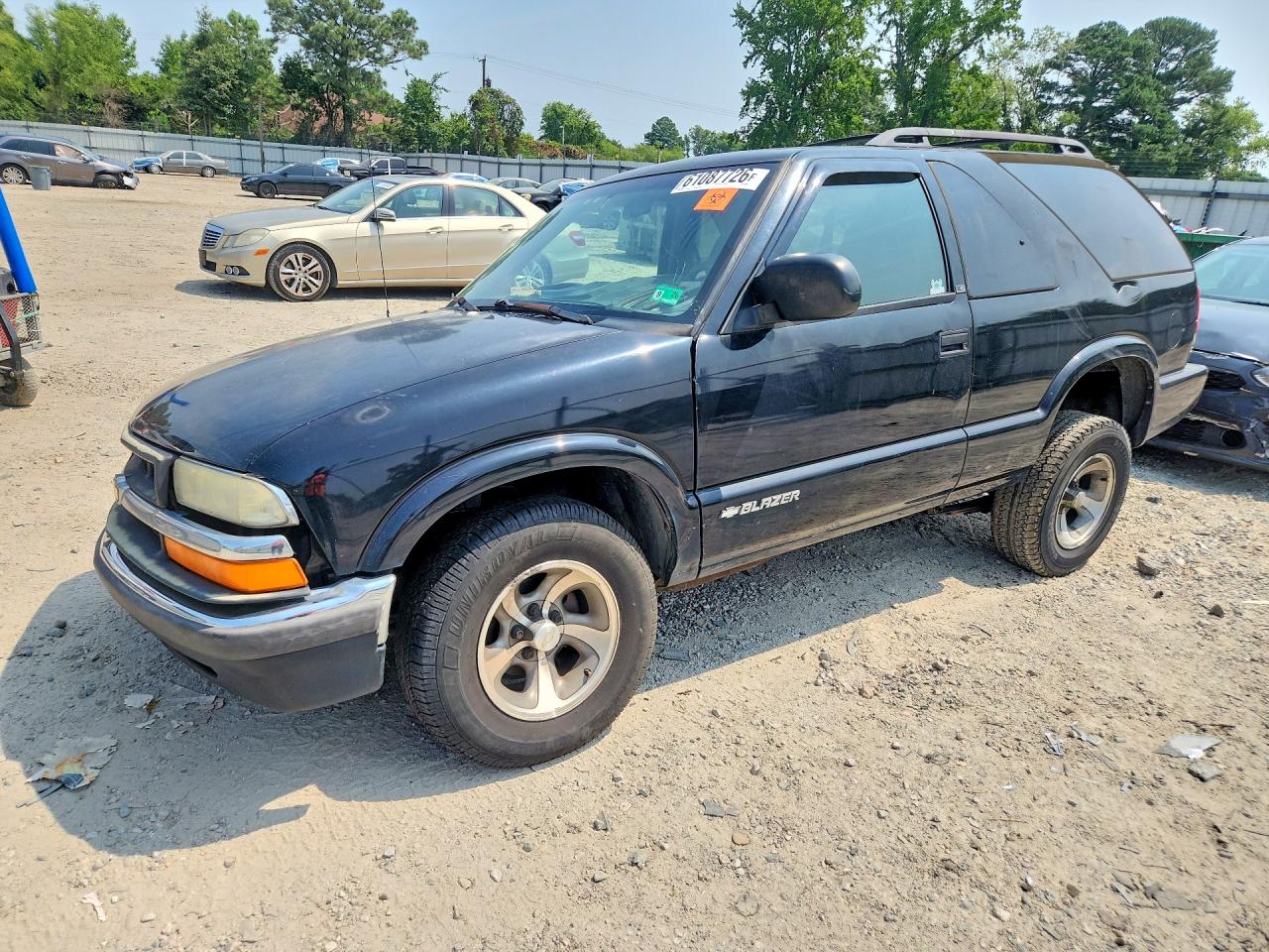 1GNCS18W21K238032 · 2001 CHEVROLET BLAZER