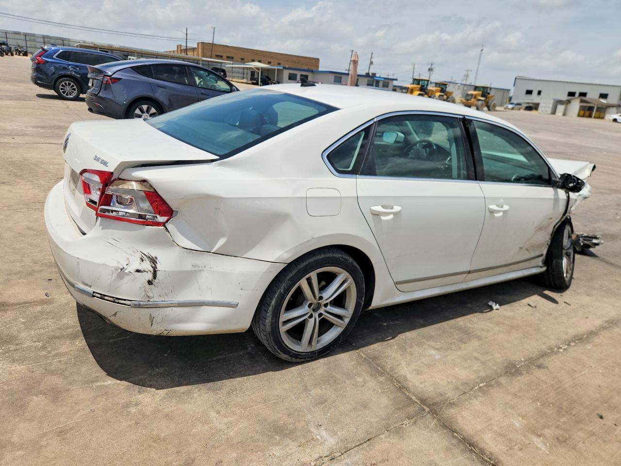 1VWCM7A36DC044508 · 2013 VOLKSWAGEN PASSAT · 3/13