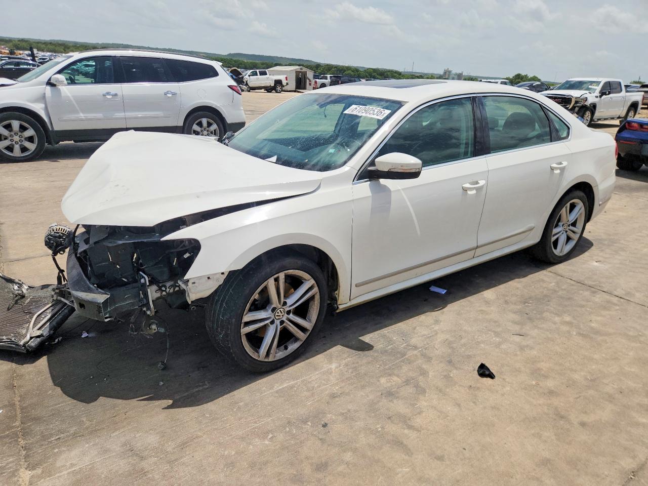 1VWCM7A36DC044508 · 2013 VOLKSWAGEN PASSAT