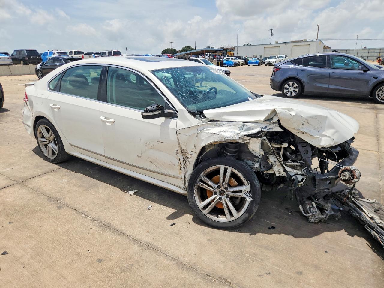 1VWCM7A36DC044508 · 2013 VOLKSWAGEN PASSAT · 4/13