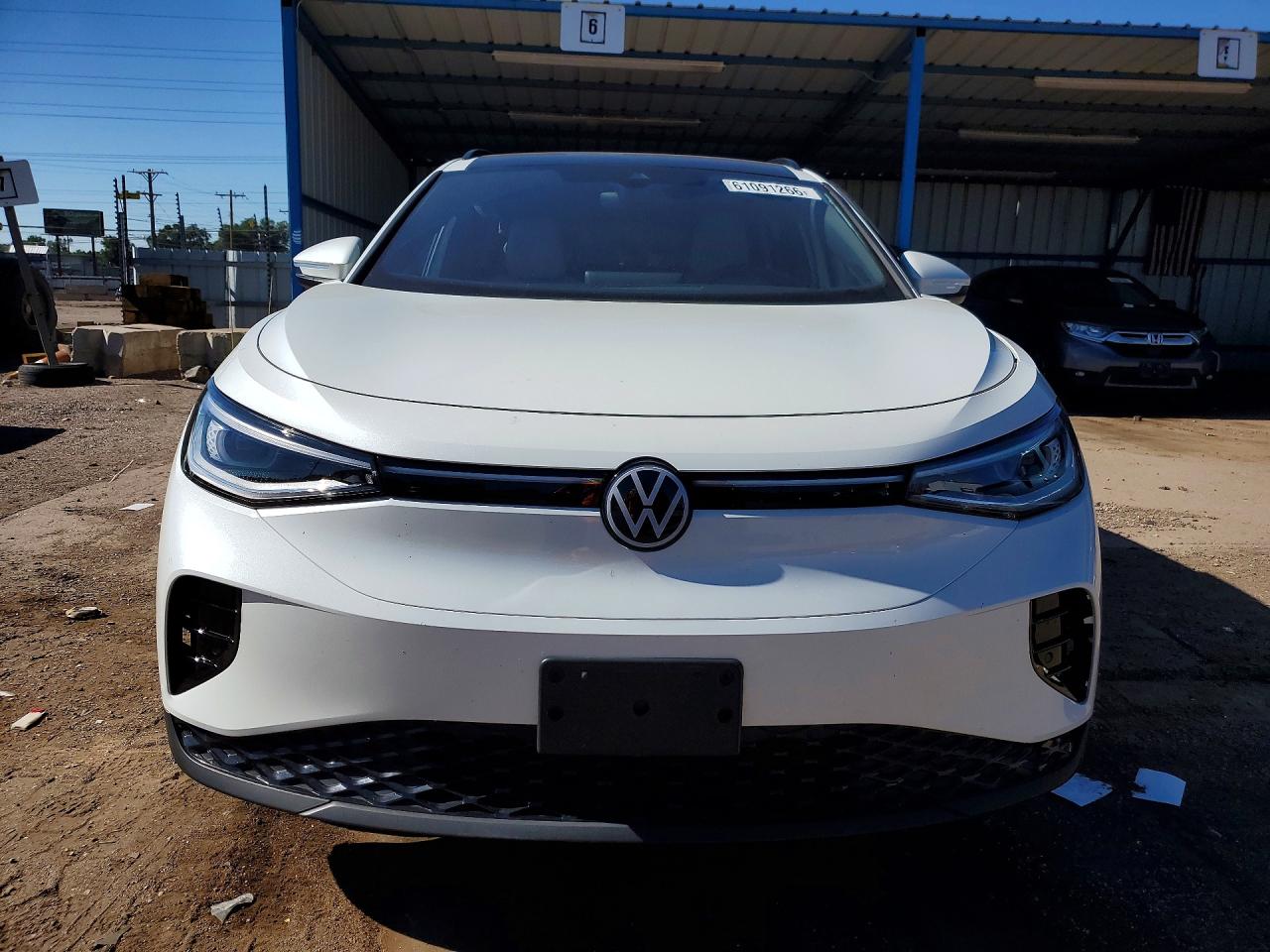 1V2WSPE85SC005951 · 2025 VOLKSWAGEN ID.4 · 5/13