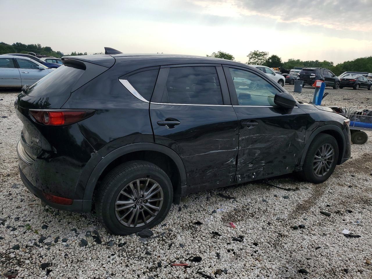 JM3KFBCL1H0225913 · 2017 MAZDA CX-5 · 3/13