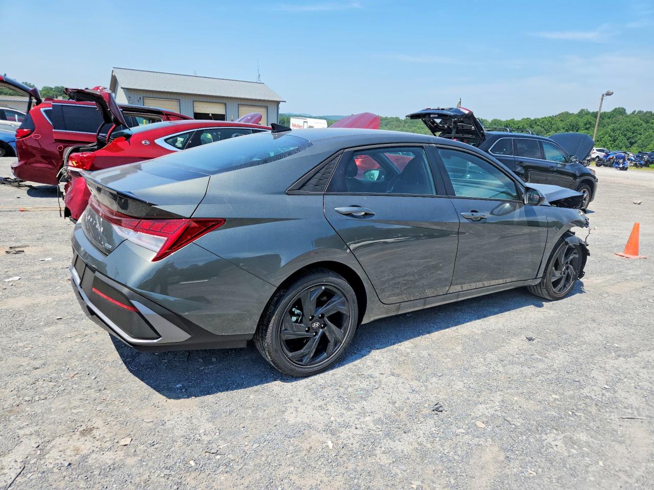 KMHLM4DJ2TU197743 · 2026 HYUNDAI ELANTRA HYBRID · 3/13