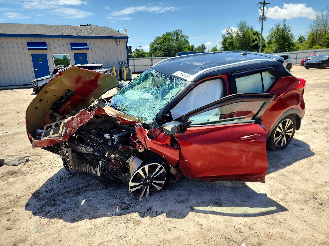 2019 NISSAN KICKS