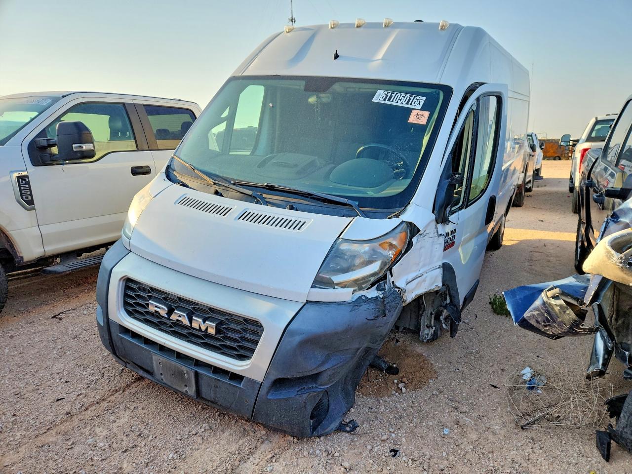3C6TRVDG0KE546533 · 2019 RAM PROMASTER 2500
