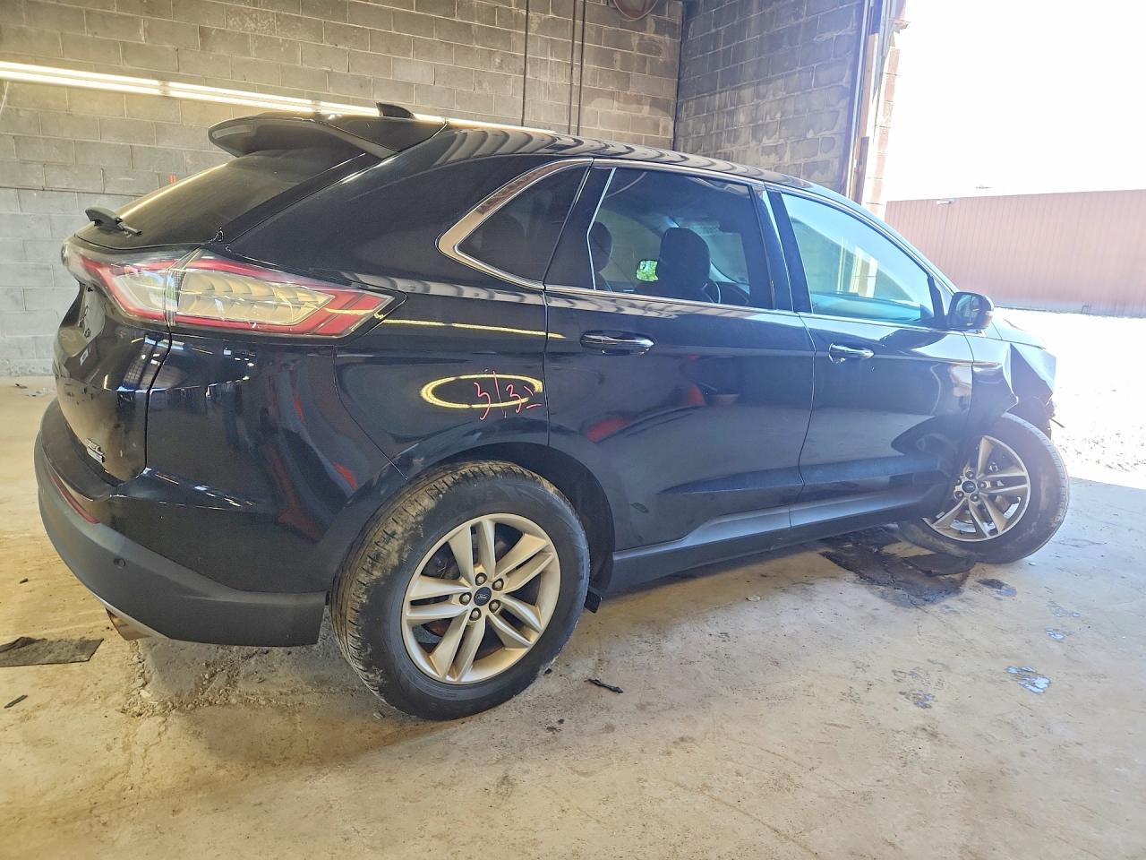 2FMPK4J9XJBB37195 · 2018 FORD EDGE · 3/13