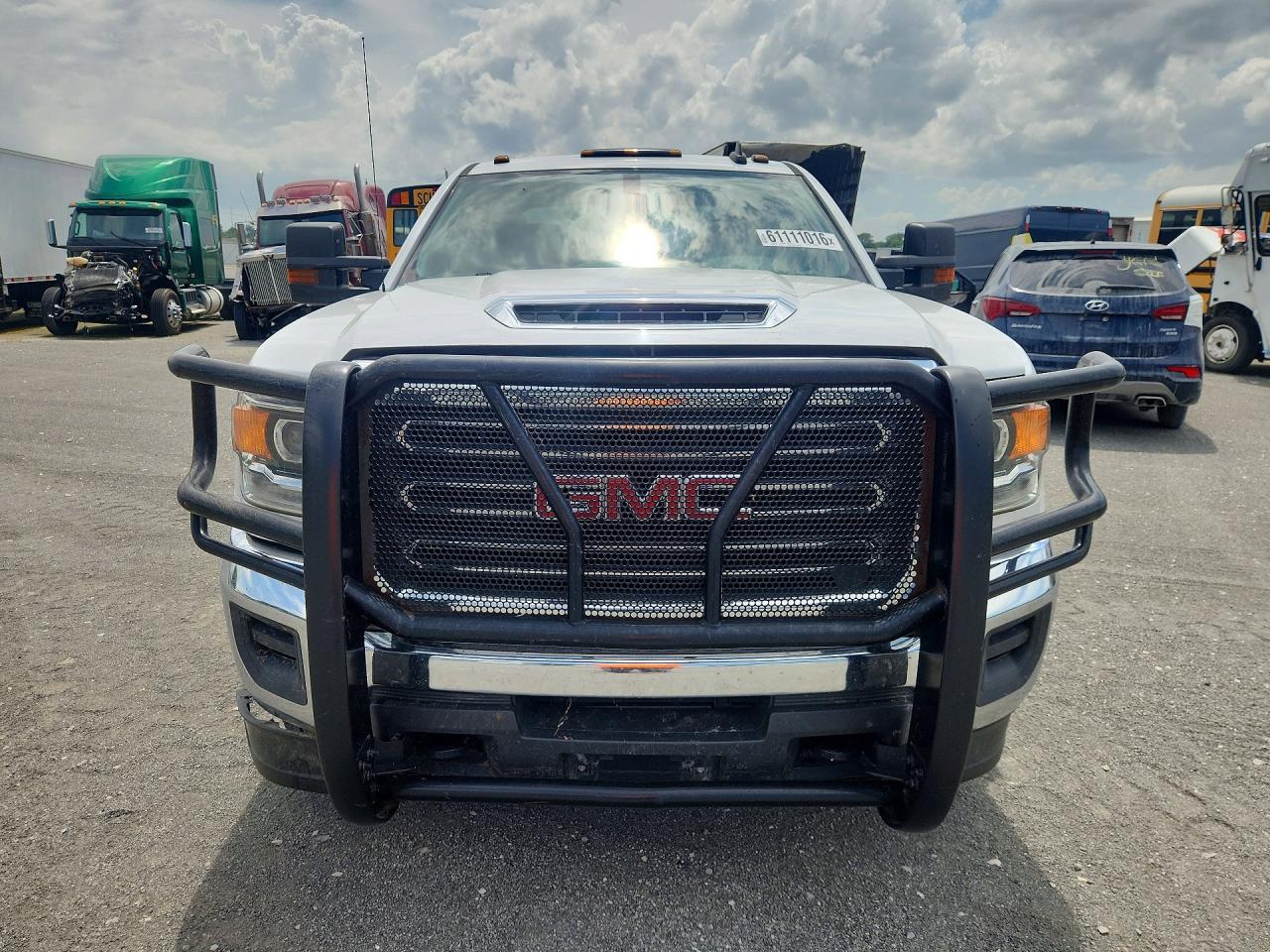 1GT42VCY8JF276175 · 2018 GMC SIERRA · 5/13