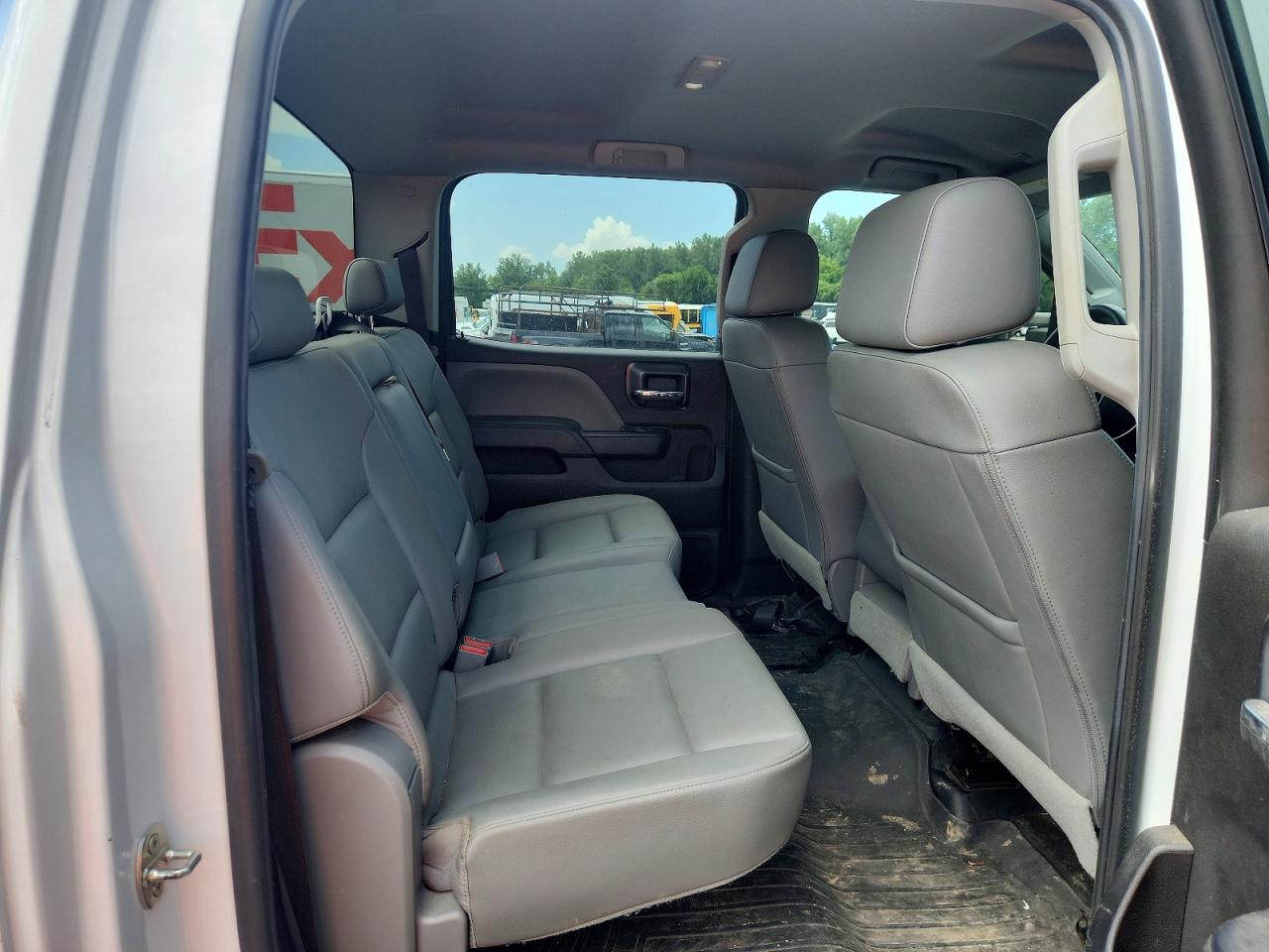 1GT42VCY8JF276175 · 2018 GMC SIERRA · 11/13