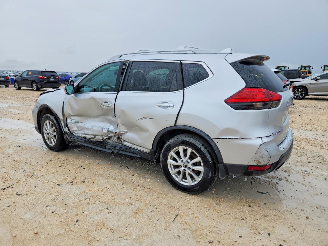 5N1ET2MV1HC779493 · 2017 NISSAN ROGUE HYBRID · 2/13