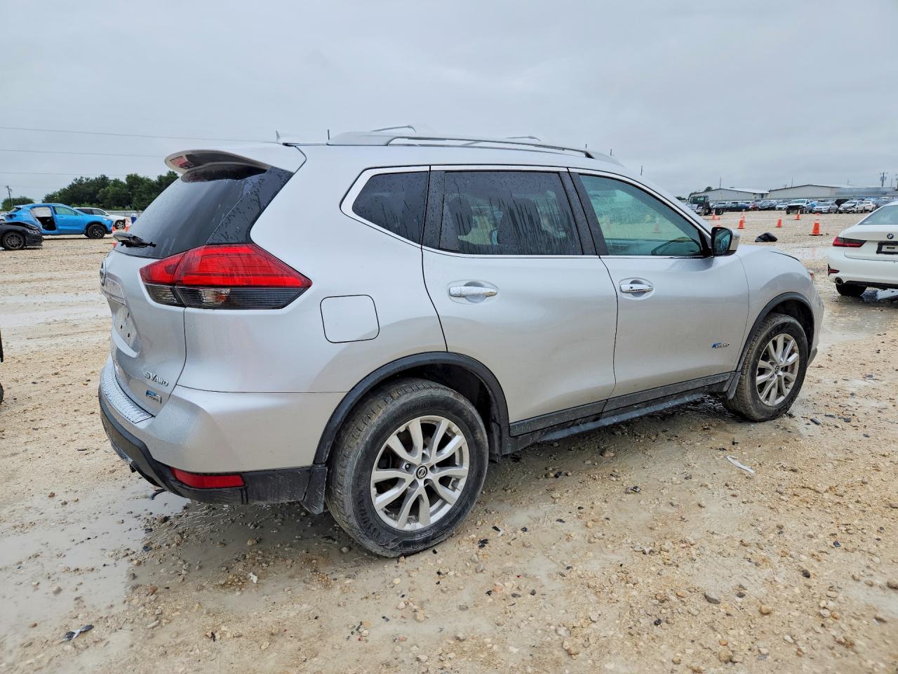 5N1ET2MV1HC779493 · 2017 NISSAN ROGUE HYBRID · 3/13