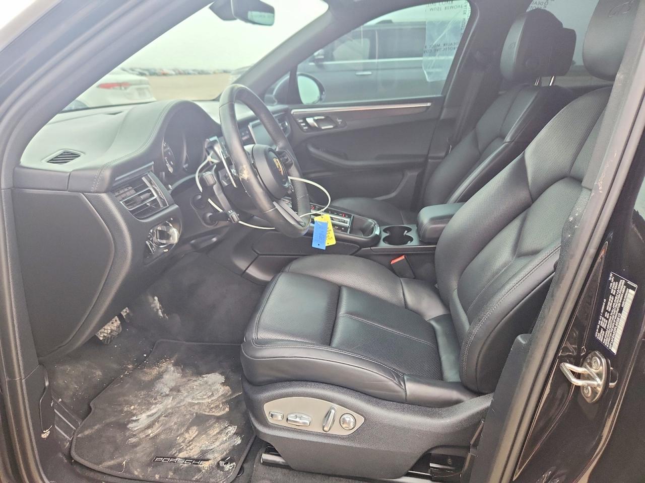 WP1AF2A52PLB55813 · 2023 PORSCHE MACAN · 7/13