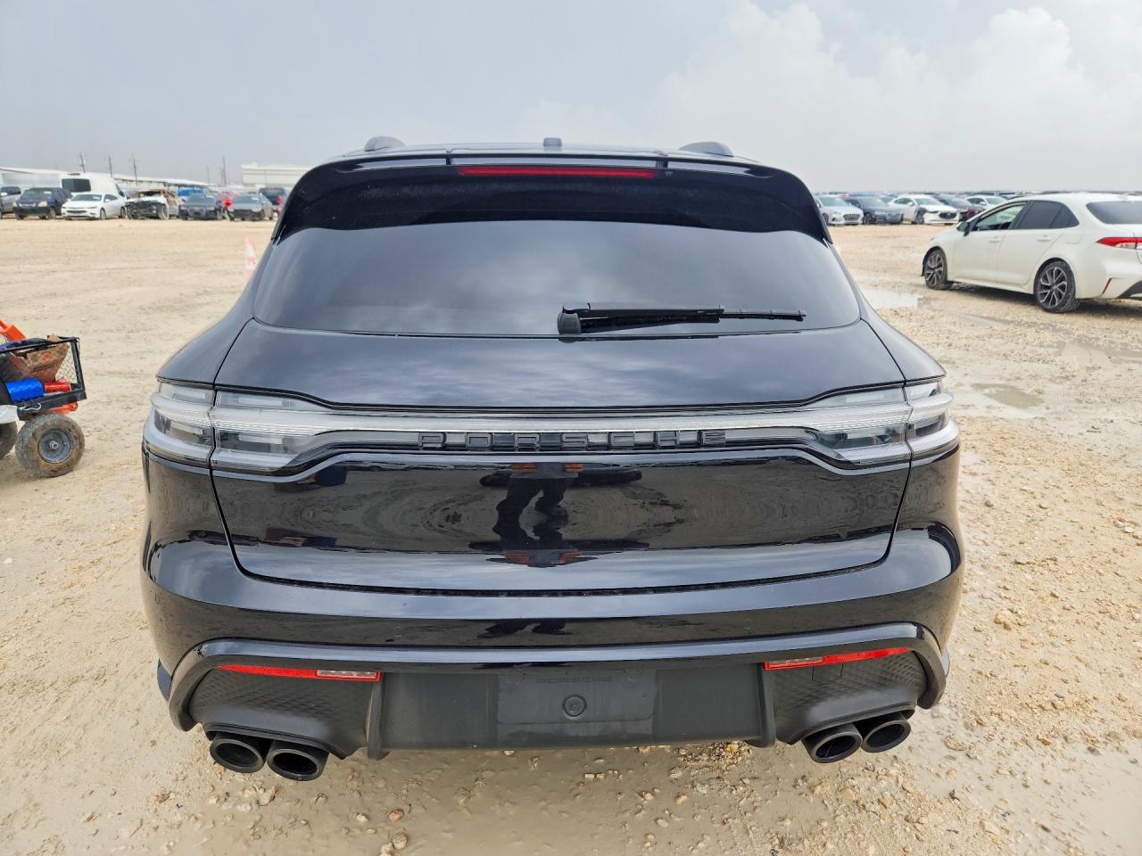WP1AF2A52PLB55813 · 2023 PORSCHE MACAN · 6/13