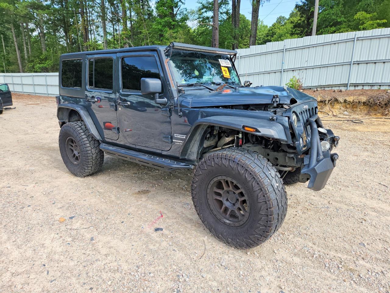 1C4BJWDG6JL858962 · 2018 JEEP WRANGLER UNLIMITED · 4/12
