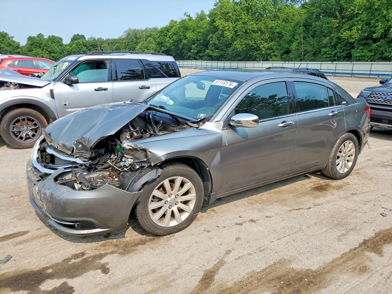 1C3CCBCG2DN751820 · 2013 CHRYSLER 200
