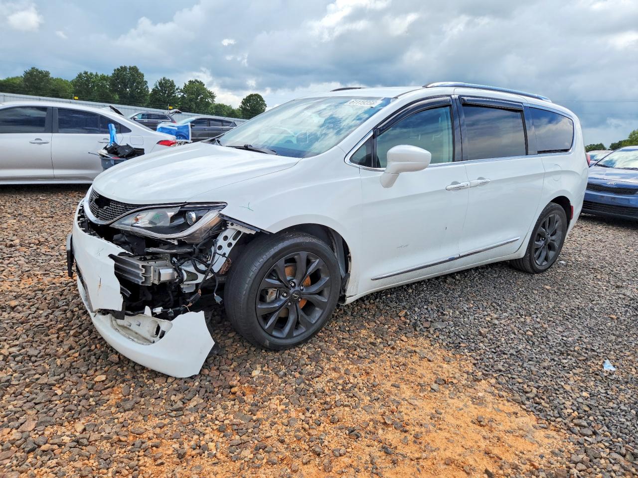 2C4RC1BG9JR186062 · 2018 CHRYSLER PACIFICA