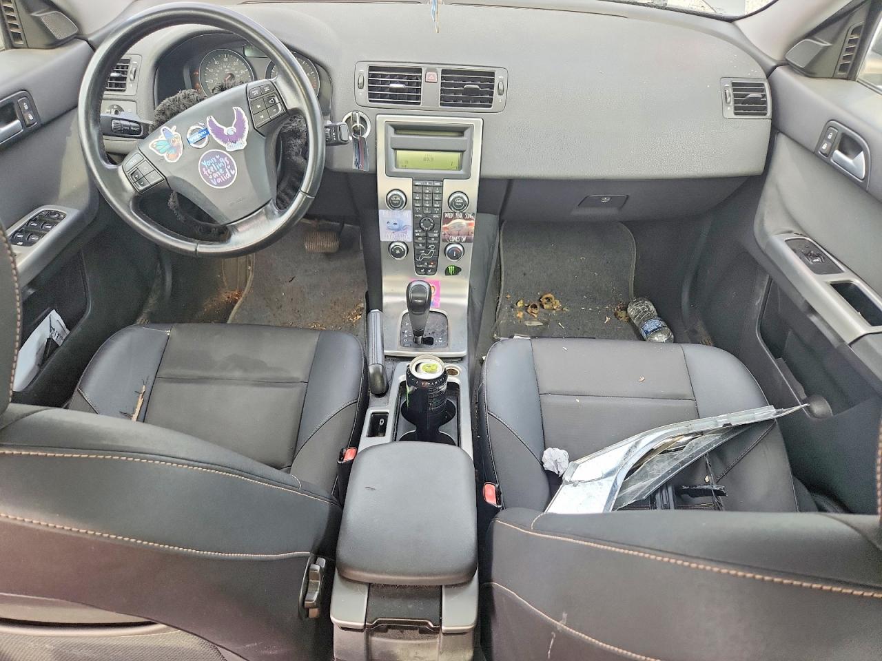 YV1MS382692455823 · 2009 VOLVO S40 · 8/12