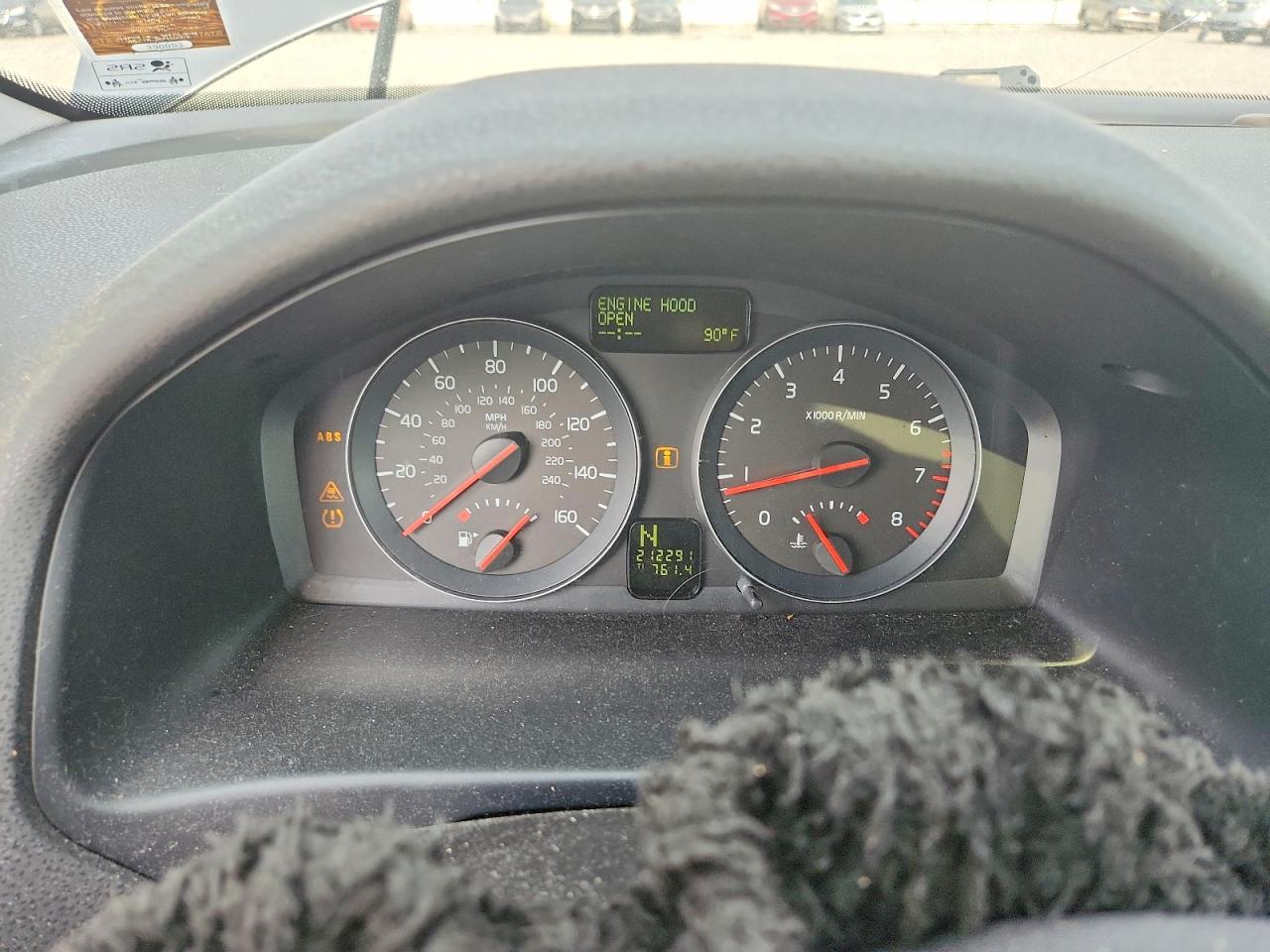 YV1MS382692455823 · 2009 VOLVO S40 · 9/12