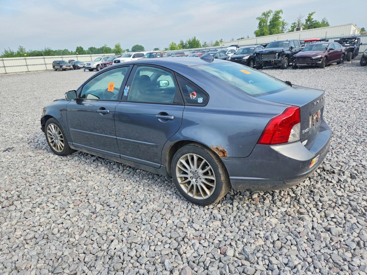 YV1MS382692455823 · 2009 VOLVO S40 · 2/12