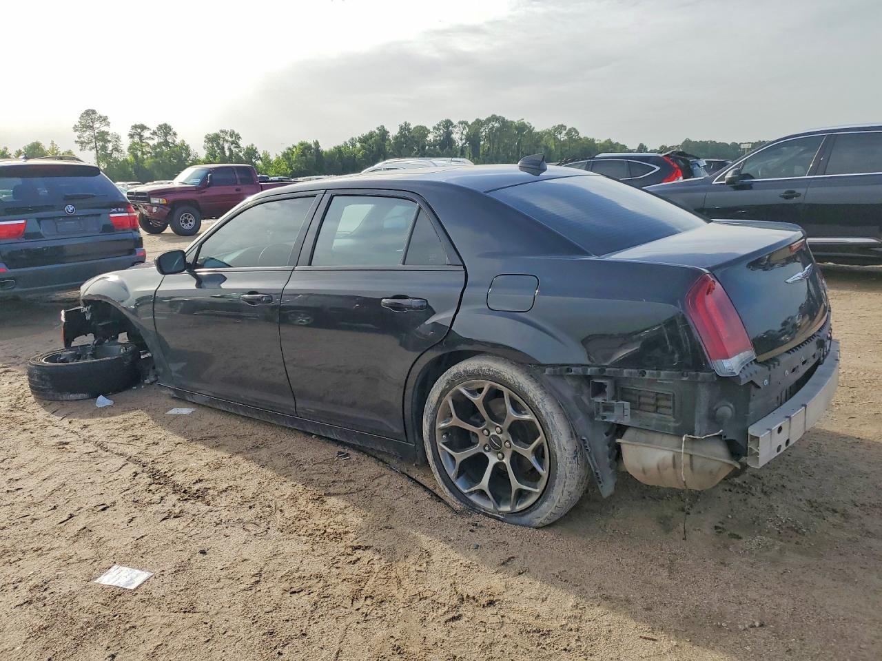 2C3CCABG1HH646339 · 2017 CHRYSLER 300 · 2/13