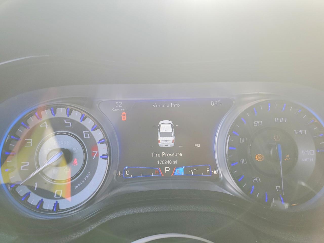 2C3CCABG1HH646339 · 2017 CHRYSLER 300 · 9/13