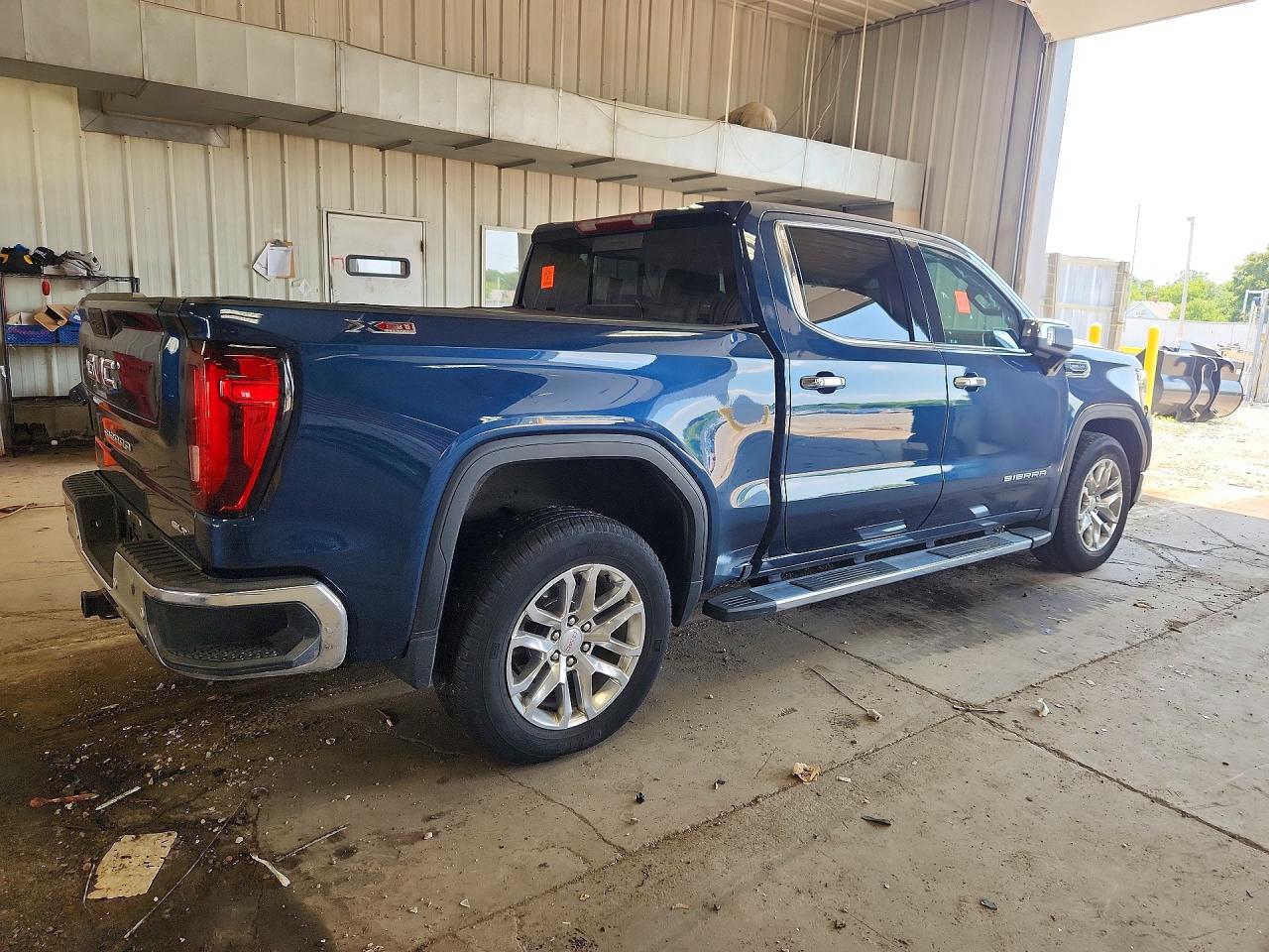 3GTU9DED0MG205880 · 2021 GMC SIERRA · 3/12