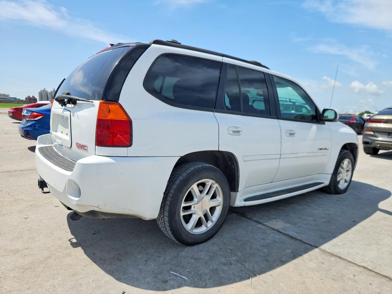 1GKES63M872179781 · 2007 GMC ENVOY · 3/13