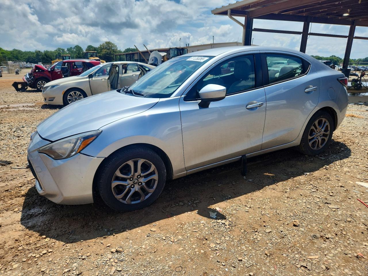 3MYDLBYV8KY509431 · 2019 TOYOTA YARIS