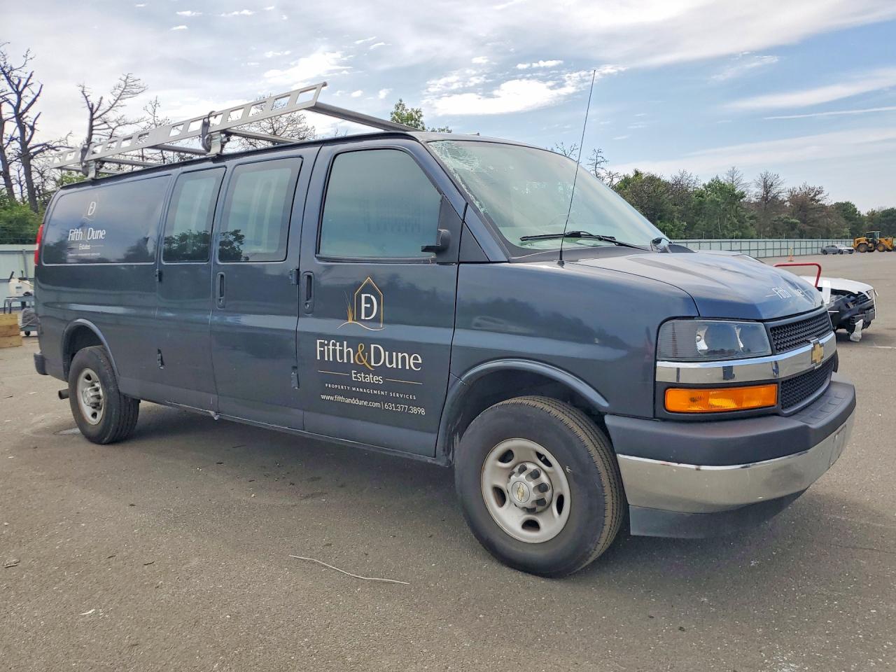 1GCWGBF73M1313100 · 2021 CHEVROLET EXPRESS G2500 · 4/13